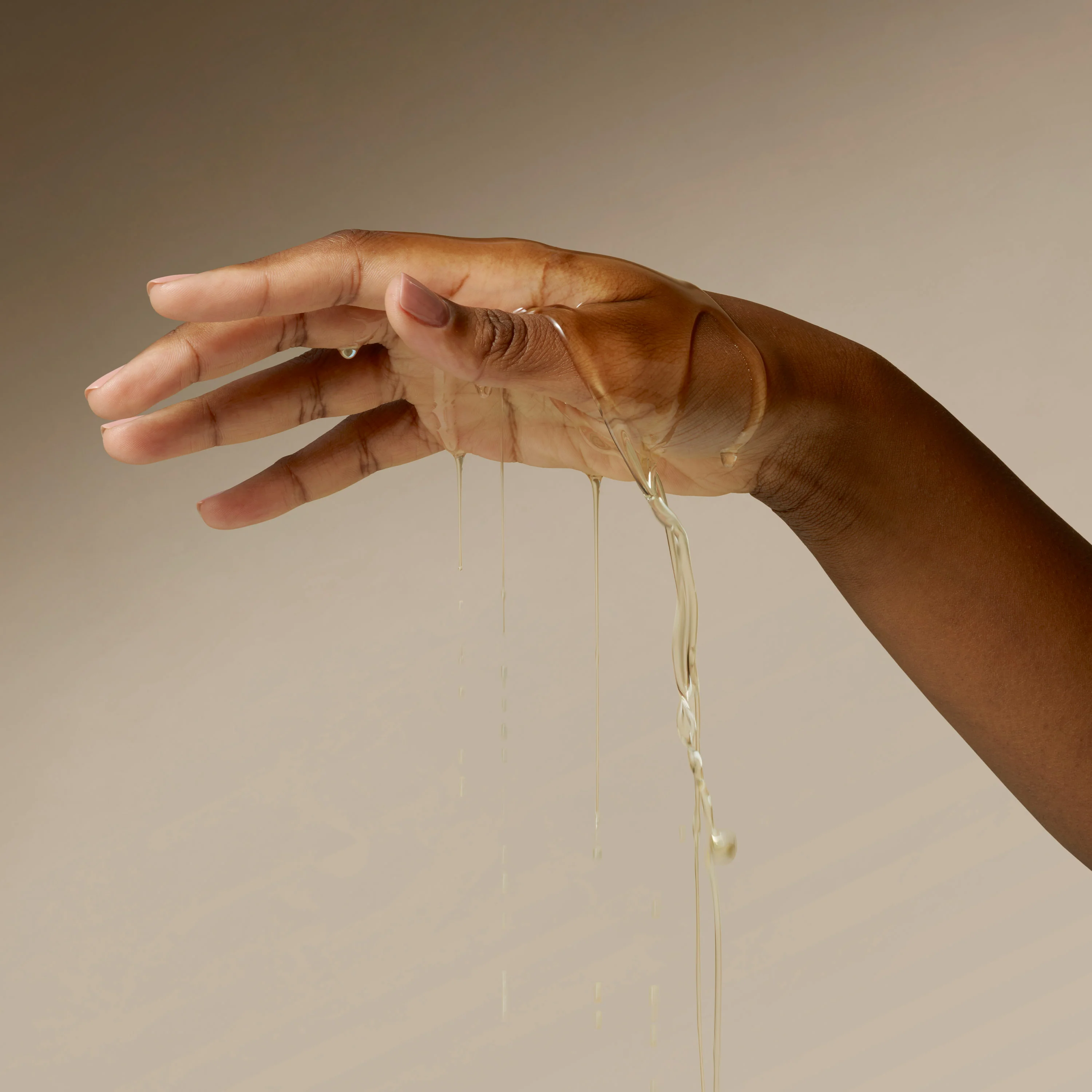 Firming Body Oil - Image 4